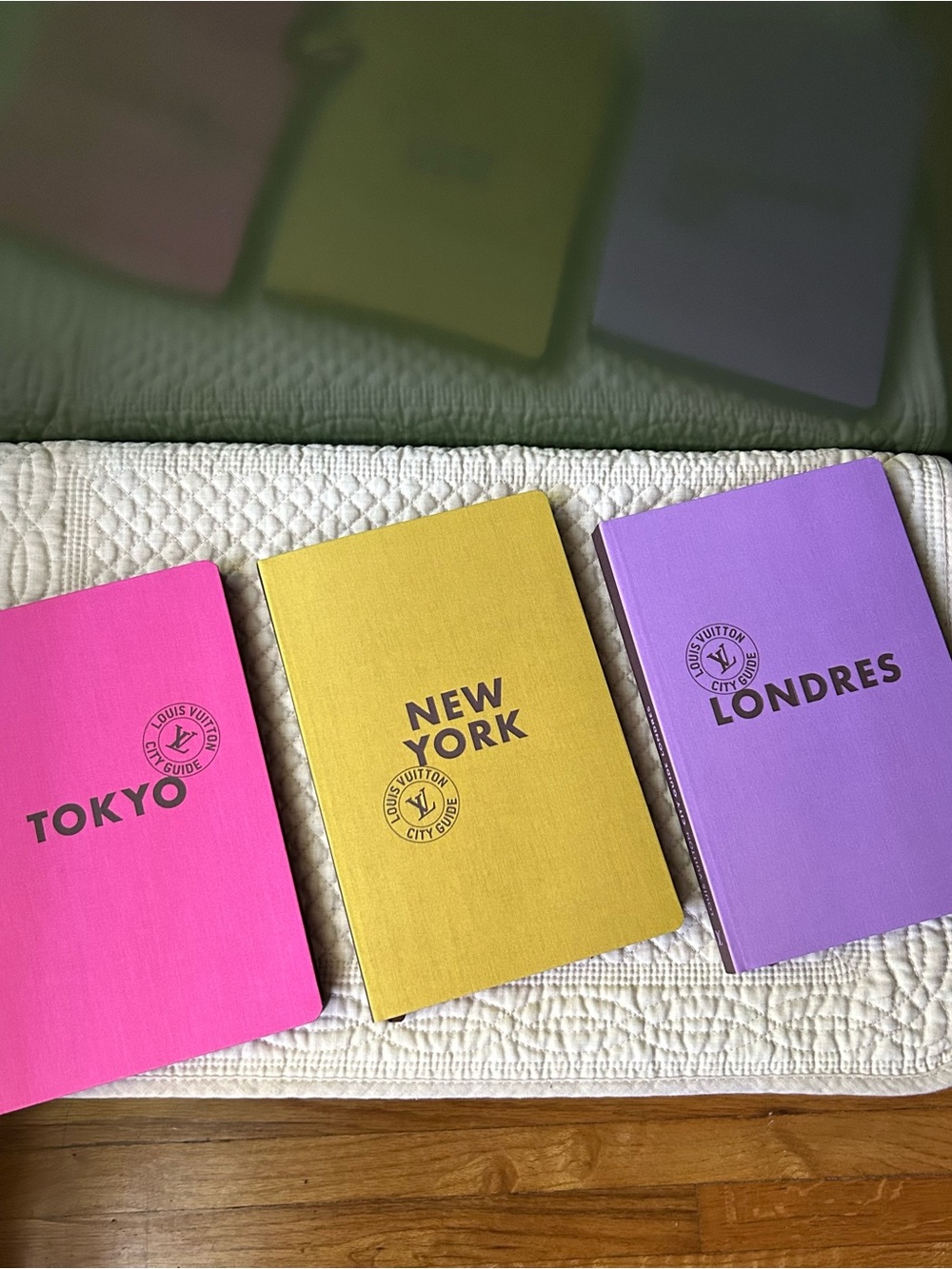 Luis Vuitton City Guides 2015 French Edition - sold as a set